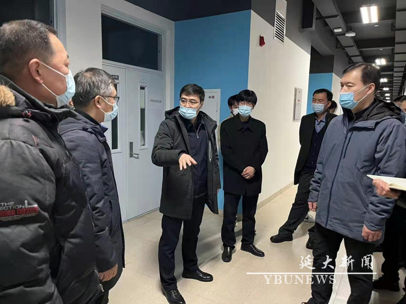 校领导带队开展校园封闭期间安全隐患排查